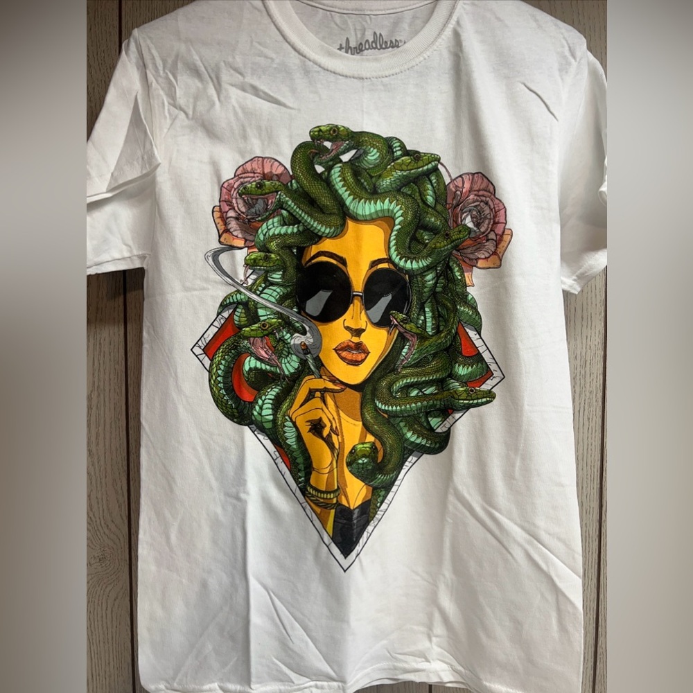 Threadless By Akasha Shrine Medusa Stare Graphic T Shirt Hippie Stoner Tee Small